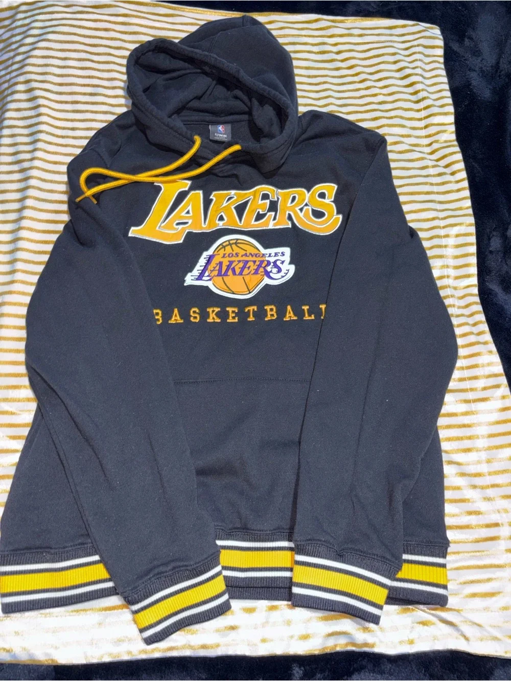 NBA official los
